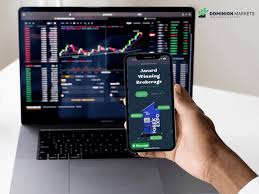 Forex Trading vs Stock Trading Which is Right for You 1661689938 Forex Trading vs Stock Trading Which is Right for You 1661689938